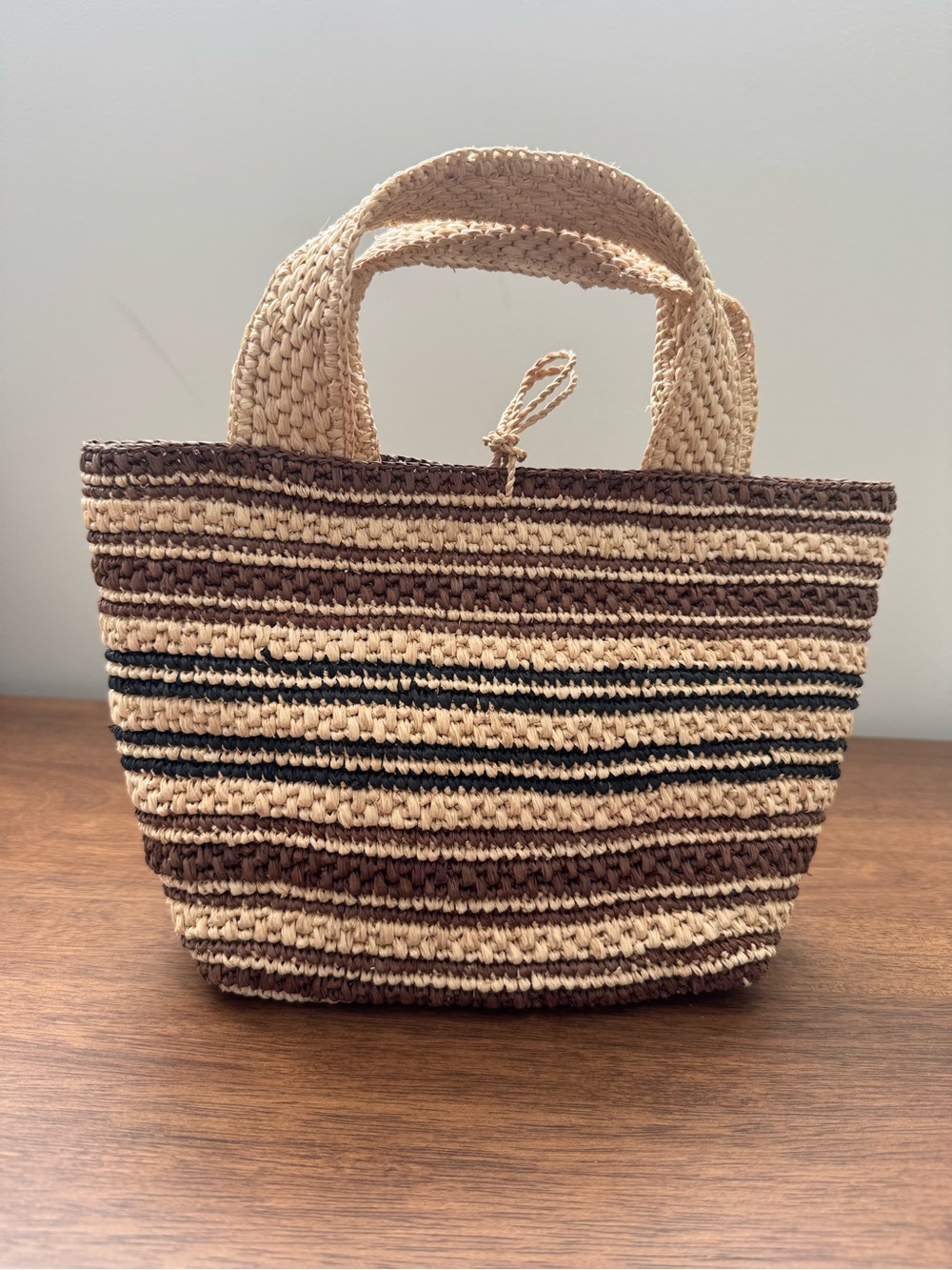 DOEN Mini straw tote sample